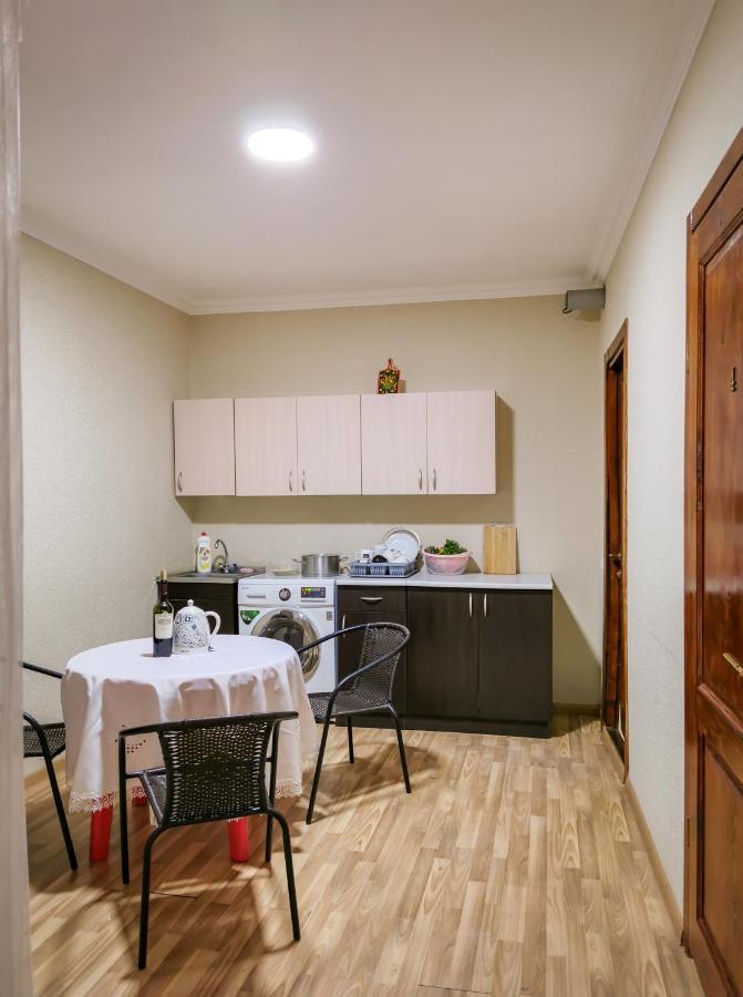 Myvibe Hotel Tbilisi Exterior photo